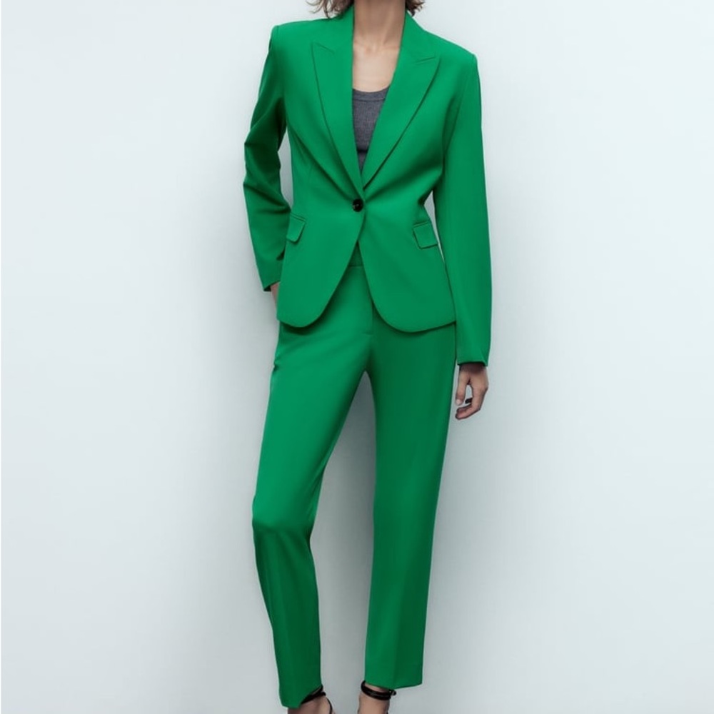 Zara Set - Green Blazer & Ankle Pants - Picture 8 of 17